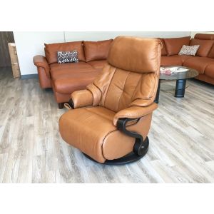 Himolla Chester ZeroStress Integrated Recliner Chair