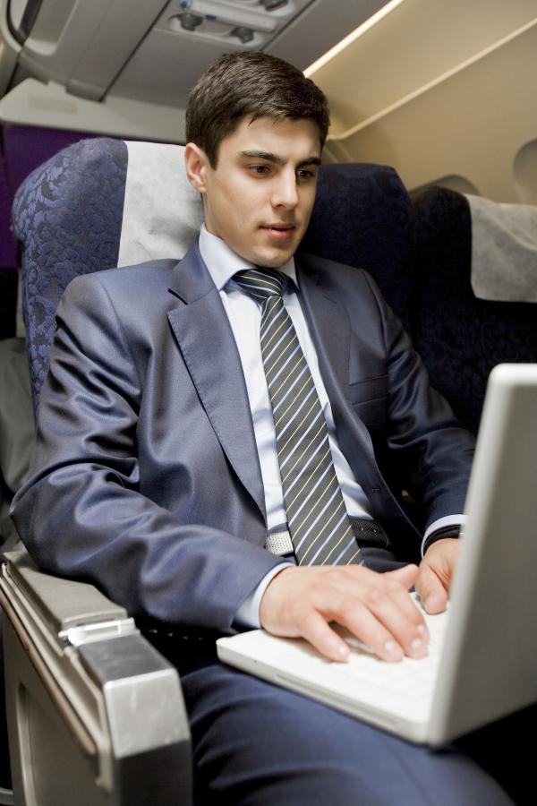 Working Ergonomically While Travelling