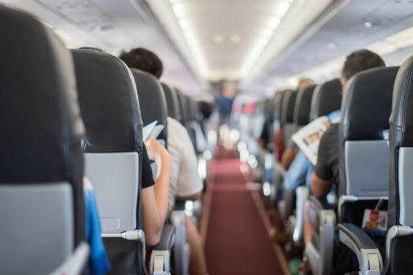 How to Maximize Comfort While Flying