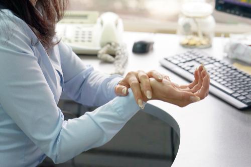 5 Ways to Avoid Office Injuries